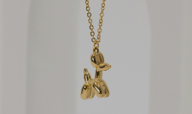 ネックレスの写真